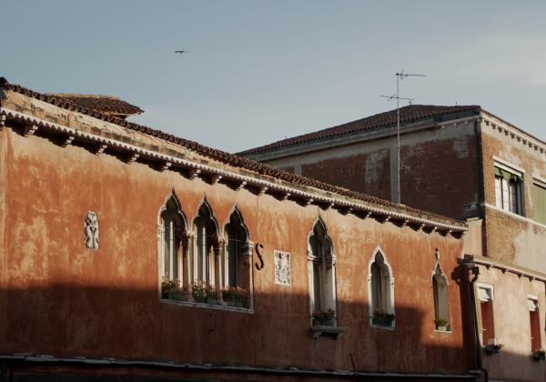 8 - Postcards from Murano.00_00_08_15.Immagine010.jpg