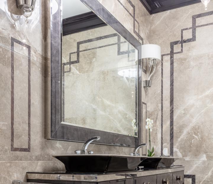 Pandora wall sconce