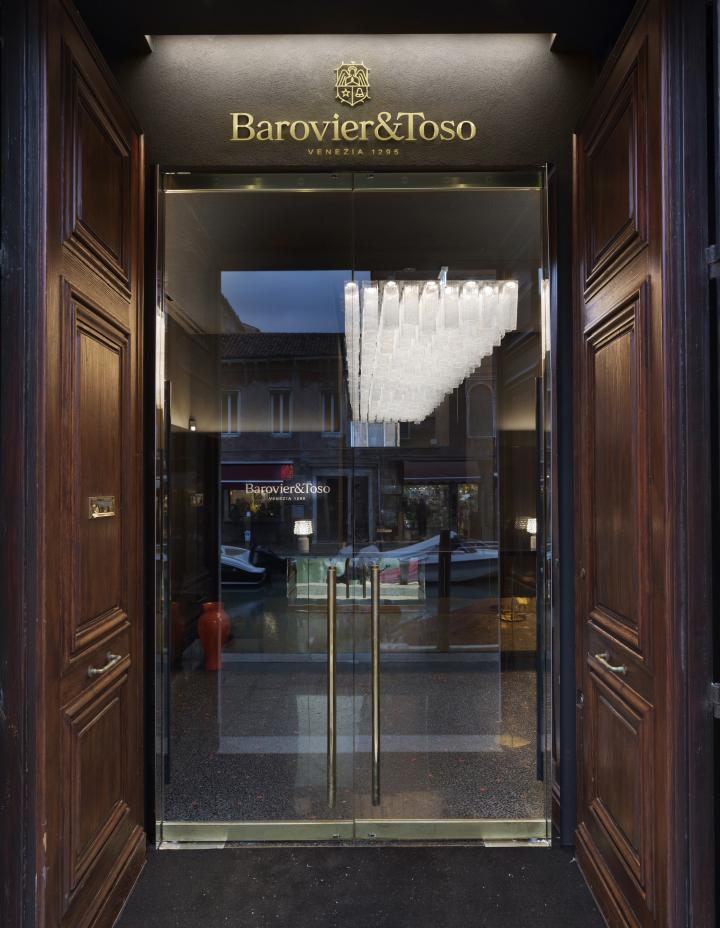 palazzo-baroviertoso_entrance