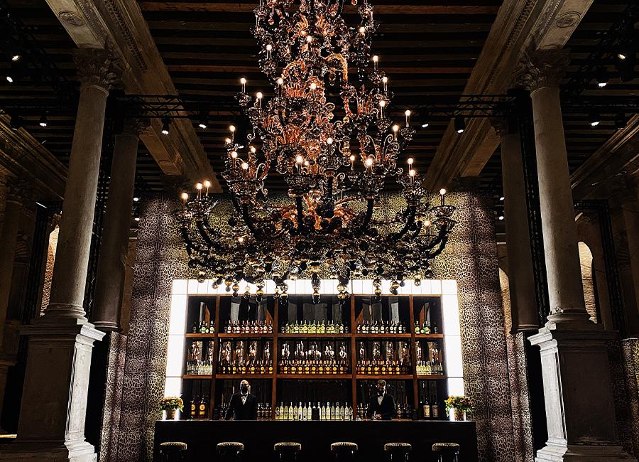Barovier&Toso_Dolce & Gabbana_Casa_ok.jpg
