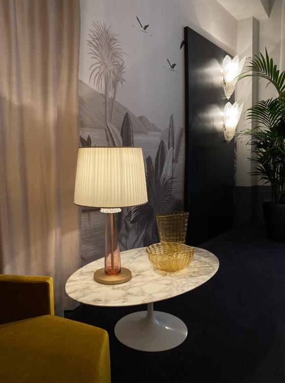 baroviertoso_meetingroom_conceptflat_amsterdam_diamante_vases_spade_wall.jpg
