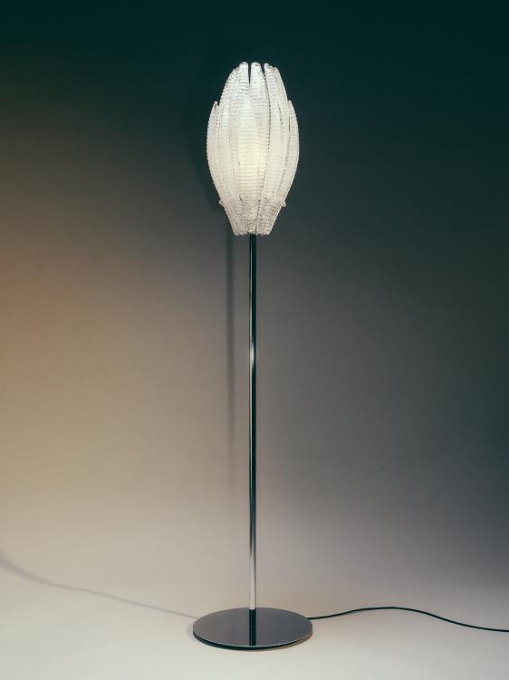 bt_agave_floor-lamp_garcia-cumini_editorial_01.jpg
